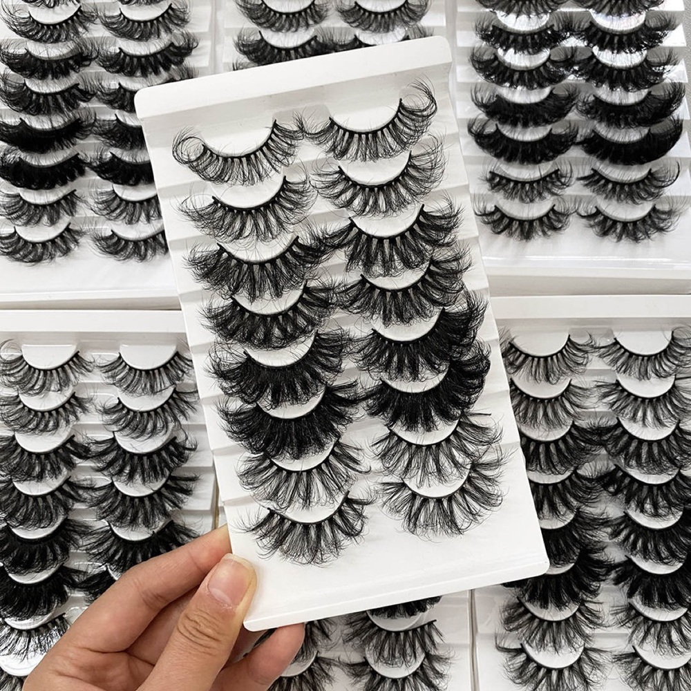 25MM eyelashes - Picture 3 of 6